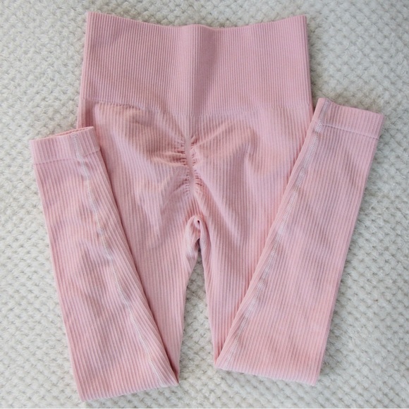 Pink Workout Set - Picture 5 of 5